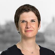 Joanna Russell, Global