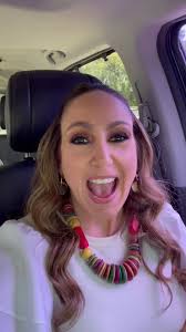 En estos días me preguntaron que cómo hago para tener tanta energía y  cumplir con una larga lista de compromisos y sí, la verdad que a veces  hasta yo misma me sorprendo. 😅 . Confieso que por ...