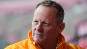 Aussie ultramarathon runner Phil Gore crowned world champion after  monumental 746km effort