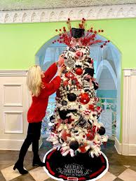 Get festive with our handpicked collection of christmas picture. Red White And Black A Perfectly Timeless Tree I Have Always Loved Red White And Bla Black Christmas Trees White Christmas Trees Black Christmas Decorations