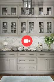 Il Aime Le Faux Francais Pays Cuisines Ideesdecuisine Cuisinemoderne Backsplash For White Cabinets Black Countertops French Country Kitchens