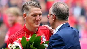 Born 1 august 1984) is a german former professional footballer who usually played as a central midfielder. Bundesliga Bastian Schweinsteiger To Play Testimonial At Bayern Munich With Chicago Fire