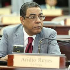 Bella Reyes (@Bella_Reyes83)