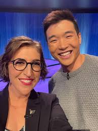 These contestants brought so much excitement to the Alex Trebek stage!🤩🙌  Stream #CelebrityJeopardy!