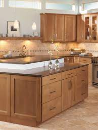 Solana Maple Spice Maple Kitchen Cabinets Eclectic Kitchen Kitchen Style