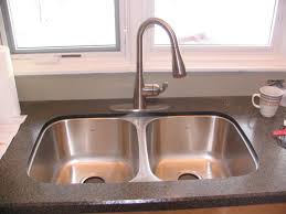 picture of laminate undermount sink
