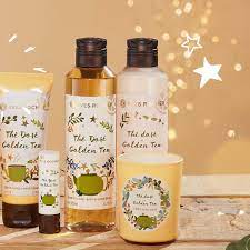 Yves Rocher Id On Twitter Looking For Inspiration For Year End Gifts Delicious Scents Sparkling Or Creative Pick Your Favorite Theme And Let Us Do The Trick Yvesrocherid Cosychristmas Https T Co Welwf6e541