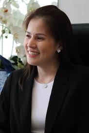 Sunny Wednesday! ☀️ Always remember to put a smile