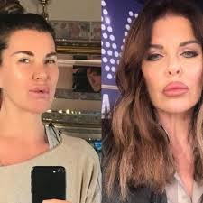 Ormai non ci sono dubbi: Alba Parietti Senza Trucco E Col Pigiama I Fan Stentano A Riconoscerla Sei Molto Diversa