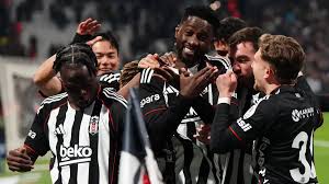Beşiktaş vs Fatih Karagümrük: Sürpriz 11 ile maça çıkıyor!
