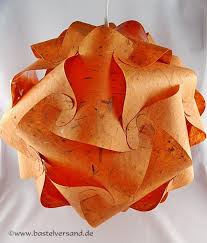 Basteltipp Kunterbuntes Kugellampe Oder Puzzlelampe Puzzle Lampe Lampen Selber Machen Basteln Kugellampe