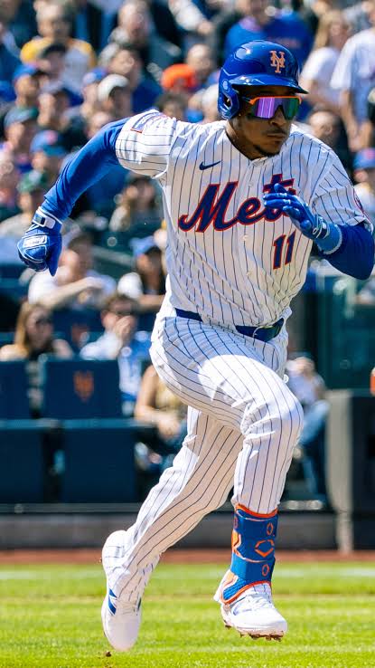Jorge Polanco's physical setbacks continue to stall his integration into the Mets lineup., do AI tạo