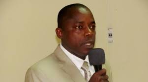 History is repeating itself! Ansu Dulleh used divisive politics against  Mande Jallah (Mohamed Manssalay) and few others in the past, he told our  people in Doe Community and Cemenco that the Mandingoes