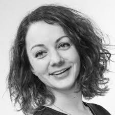 Nicole Pott's Instagram, Twitter & Facebook