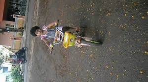 She was born in london, the uk in 1980. Deleena Cycling 1st Video Youtube