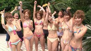 6人の女の子と1リットルの潮吹きを伴う日本のプール乱交 | xHamster
