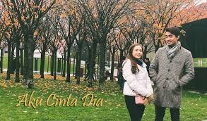 Sinopsis drama aku bukan dia rtm tv1 slot arca | aku bukan dia mengisahkan seorang suami yang ingin membina hidup baru bersama isteri tidak dapat menyampaikan rasa bersalahnya, tidak dapat meminta maaf dan tidak dapat berbuat baik kepada isterinya yang telah dinafikan hak kasih. Drama Aku Cinta Dia 2018 Lestary Tv3