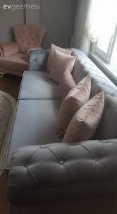 Hele de boya markanız polisan ise ve polisanın renk kartelasından marjinal gri gibi şahane renk seçmişseniz… anlayacağınız polisan hemen her zevke hitabeden farklı boya renklerini yeni kartelasında bir araya getirmeyi başarmış. Derya Hanimin Yumusak Bir Havaya Sahip Dingin Evi Ev Gezmesi