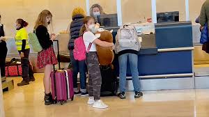 On tuesday, the senator said he and his family faced heavy criticism after they. Ted Cruz S Wife Heidi Daughters Spotted Returning After Vacation As Texans Suffer Without Water Newsdeal