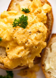 Here's everything you need to know to master this yes, i realize that writing an article on how to scramble eggs treads dangerously close to how to boil water territory. Scrambled Eggs Recipetin Eats