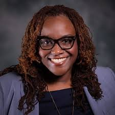 Edith Anaya's Instagram, Twitter & Facebook