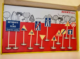 Panneau de signalisation routière stop. Coffret 12 Panneaux De Signalisation Routiere Dinky Toys For Sale Online Ebay