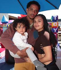 How many kids do snoop and shante have? Snoop Dogg And Wife Shante Celebrate Granddaughter At Toy Story Party