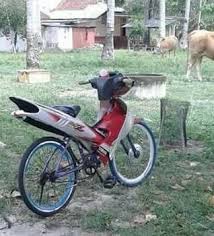 27 des, 2021 posting komentar. Syakir Iqhram On Twitter Ini Bukan Motor Pakcik Ini Basikal Rxz Ni Siapa Yg Berminat Blh Pm Sy