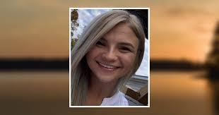 Deanna Garrison's Instagram, Twitter & Facebook