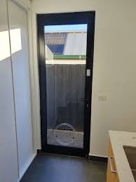 It can be used for installation through any glass, including patio doors, french doors, sidelights, or picture windows. Pet Doors By Glass Ontime