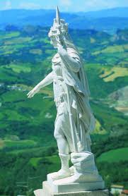 Inglobato in italia non ha mai smesso di nonostante possa sembrare strano, da sempre la repubblica di san marino ha mantenuto la sua indipendenza. Pin De Ildiko Boros En Republica Di San Marino Rimini San Marino Italia San Marino Italia