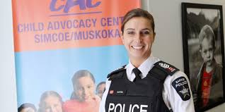 It is made up of 218 police personnel and 94 civilians that serve a population of 135,711, as of 2011. Barrie Police Staff Sergeant Cops Leadership Award Barrie 360barrie 360