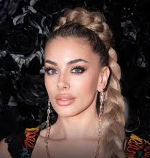 Alphadallas69 porn got to her incall, received the