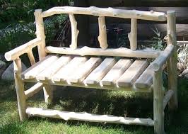 Rejoindre l'air du bois se connecter. De Jolis Bancs En Bois Faits Maison Pour Le Jardin