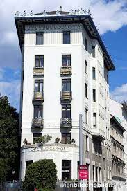 Sip sekt (sparkling wine) at sekt comptoir, enjoy a pint at café rüdigerhof and hit the dance floor at club u. Rudigerhof Vienna Wien Jugendstil Architektur Jugendstil