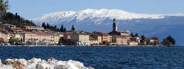 Overlooking the western shore of lake garda, in gardone riviera, villa fiordaliso is an elegant building full of charm and history. Lago Di Garda Hotels 776 Hotels In Lago Di Garda Hotelopia