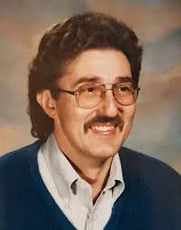 Lane Rickard Ulmer passed away January 21, 2018 at the age of 91 years in  Germantown, Tennessee. Lane was born August 31, 1926 in Hopkins, Missouri  where he lived as an only