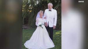 Photographer Deletes Couples Wedding Photos After Being Denied Break To Eat And Drink The Independent