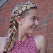 Wavy hairstyle with a braided headband cool hairstyles for girls with short hairx. 40 Cute And Cool Hairstyles For Teenage Girls