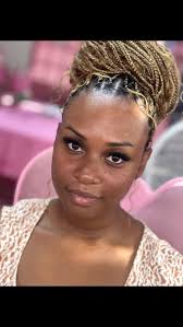 Beauty with her #redlips