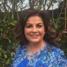 Yvonne Dowling House Of Beauty