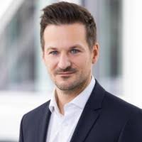 400+ perfiles de «Plehn»