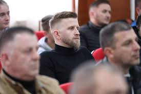 Në ceremoninë "Leauratët e sportit për vitin 2024" sot u nderua dhe Valmir  Hoti për kontributin e dhënë ne përkrahje te sportit Futbollit Komuna e  Rahovecit. Suksese Hoti Vali 👏🏻👏🏻👏🏻