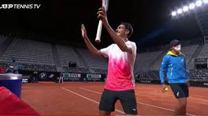 Sam querrey vs lorenzo sonego match highlights (1r) | australian open. Nw726jr8hc Rvm