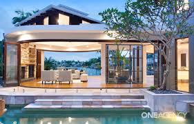 Unique among bali wellness resorts, como shambhala estate feels truly residential, like all of the individual rooms and suites at our ubud spa resort sit within one of our freestanding residences. Resort Style House Designs