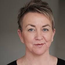 Samantha Payne's Instagram, Twitter & Facebook