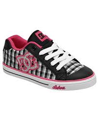 Black And Pink Dc Shoes Pin By Alisha Moore On Dc Dc Shoes Girls Chelsea Shoes Dc Shoes