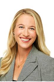 Sara Schlegel's Instagram, Twitter & Facebook