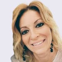 Stacey Downs's Instagram, Twitter & Facebook