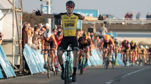 He was named in the start list for the 2015 vuelta a españa and the start list for the 2016 tour de france. Timo Roosen Pakt Tweede Overwinning Van Dit Seizoen Niet Leuk Voor Anderen Omroep Brabant